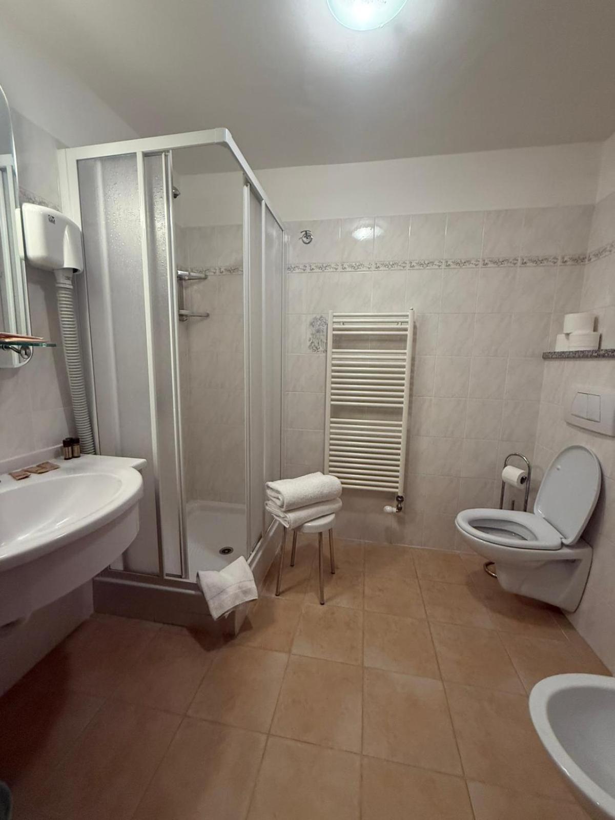Hotel Breuil Exterior photo